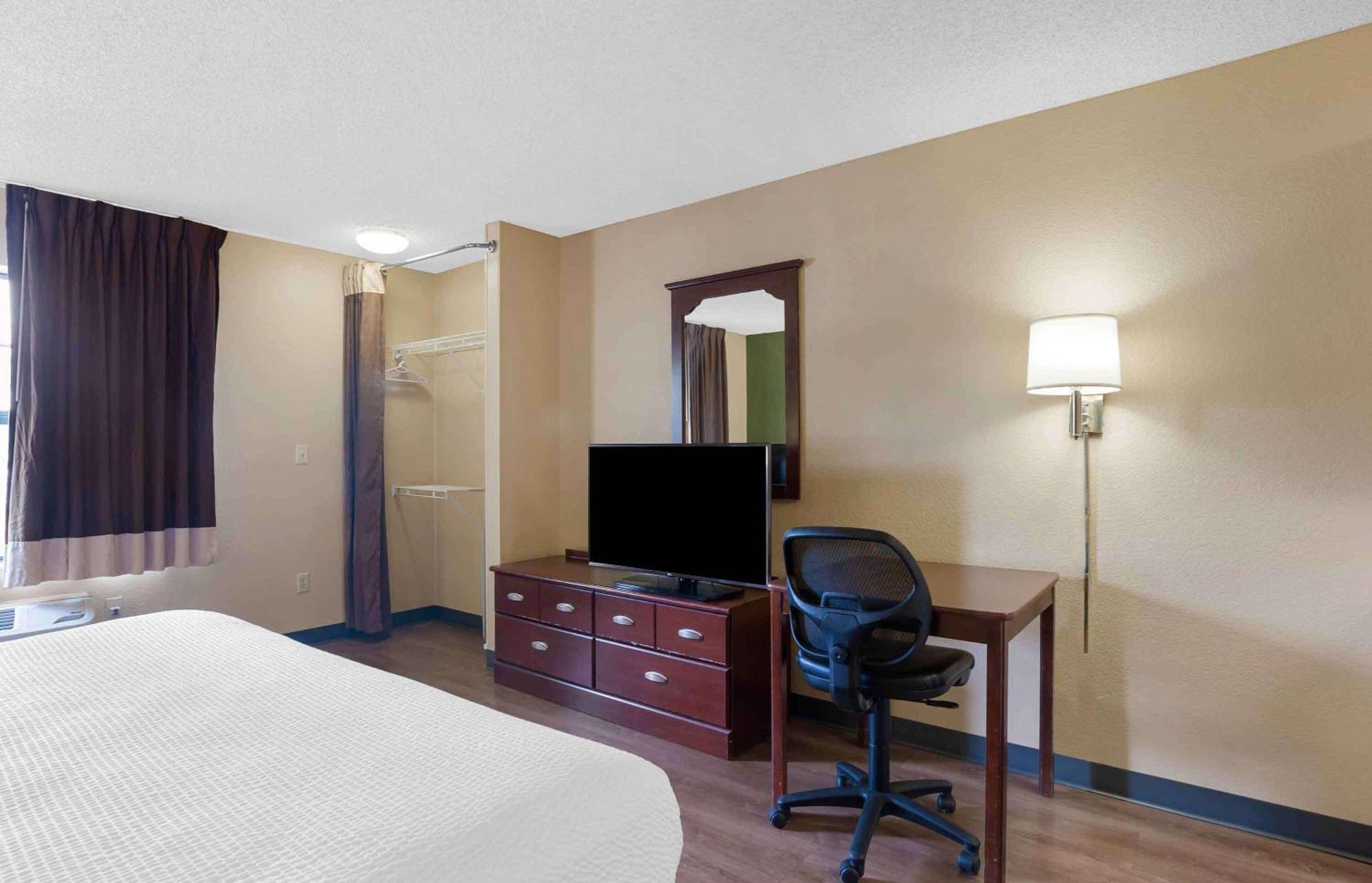 Extended Stay America Select Suites - Chicago - Downers Grove Exterior foto